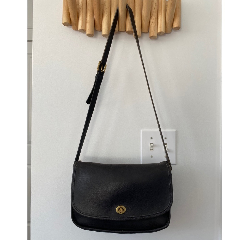 Vintage Coach Black Crossbody Leather Purse